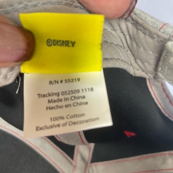 DISNEY - Grey "Grandpa" Mickey Mouse Velcro Back One Size - EUC - Picture 8 of 8